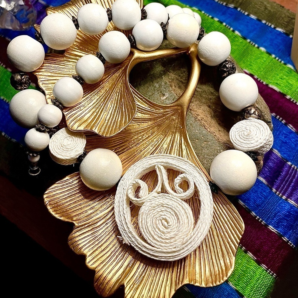 Vintage Macramé Cord & Wood Bead Statement Necklace 70s Boho Retro Host Pick EUC